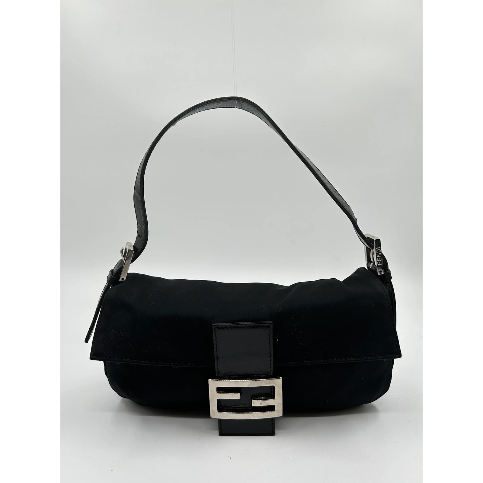 Black Felt Fendi Baguette ref.806723 - Joli Closet