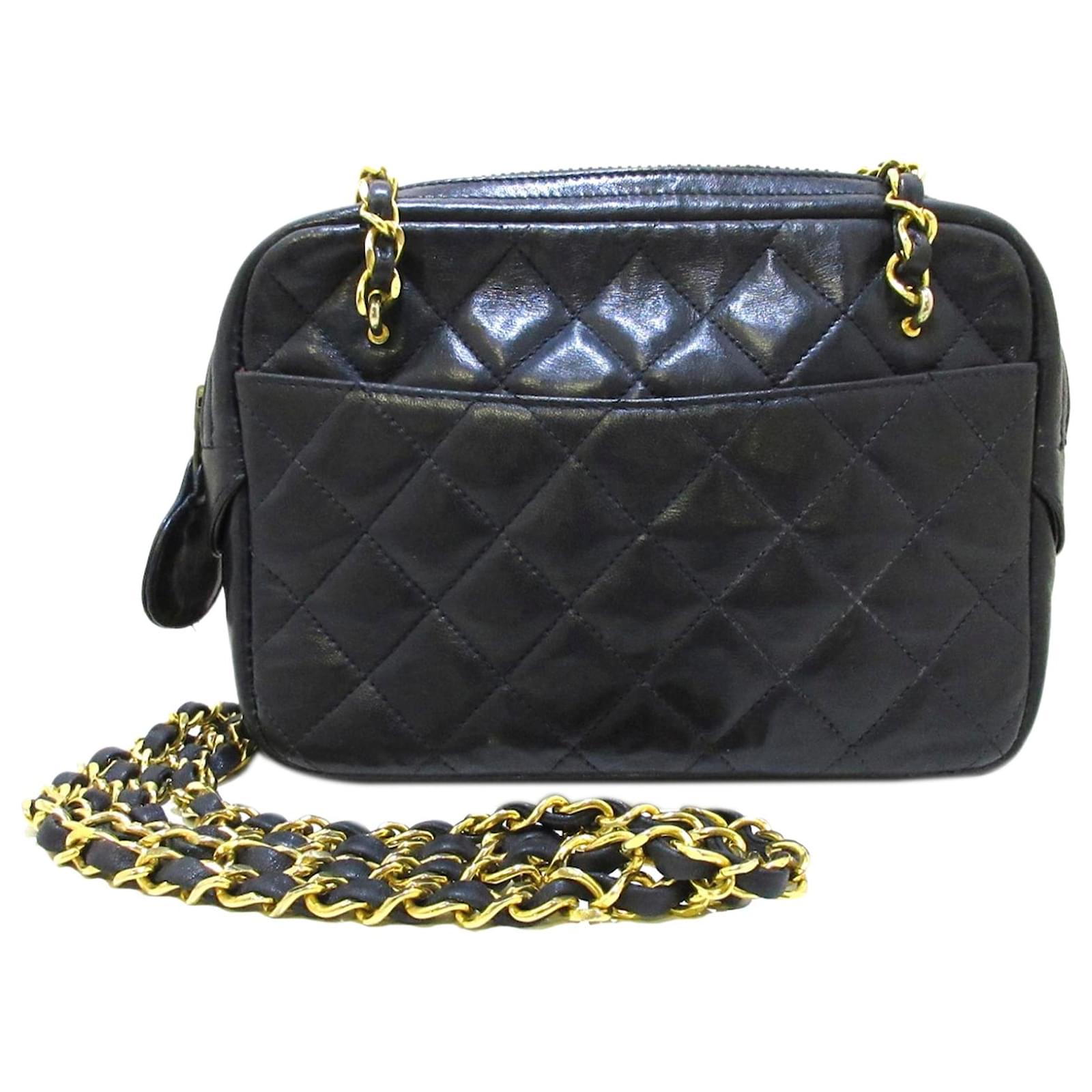 Chanel Black Lambskin Crossbody Bag Leather ref.807126 - Joli Closet
