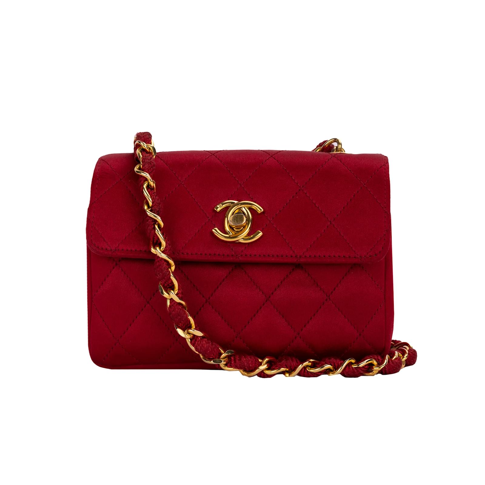 Chanel Red Satin Mini Flap ref.808695 - Joli Closet