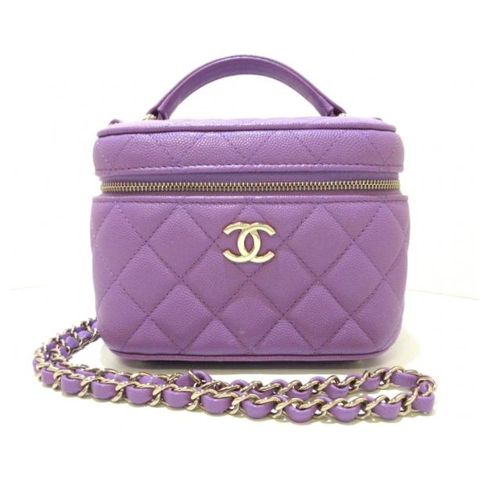 Chanel Small Vanity Case/Matelasse ref.810291 - Joli Closet