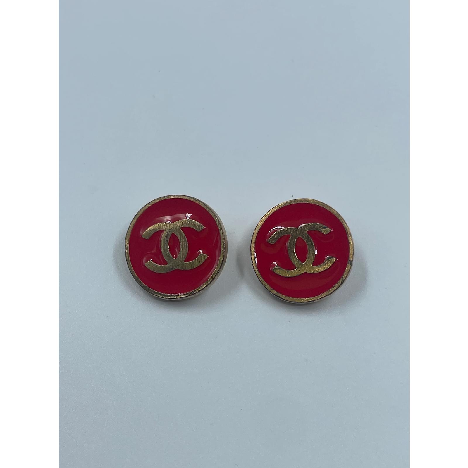 GoldToned Chanel CC Earrings Golden Metal ref.816229 Joli Closet