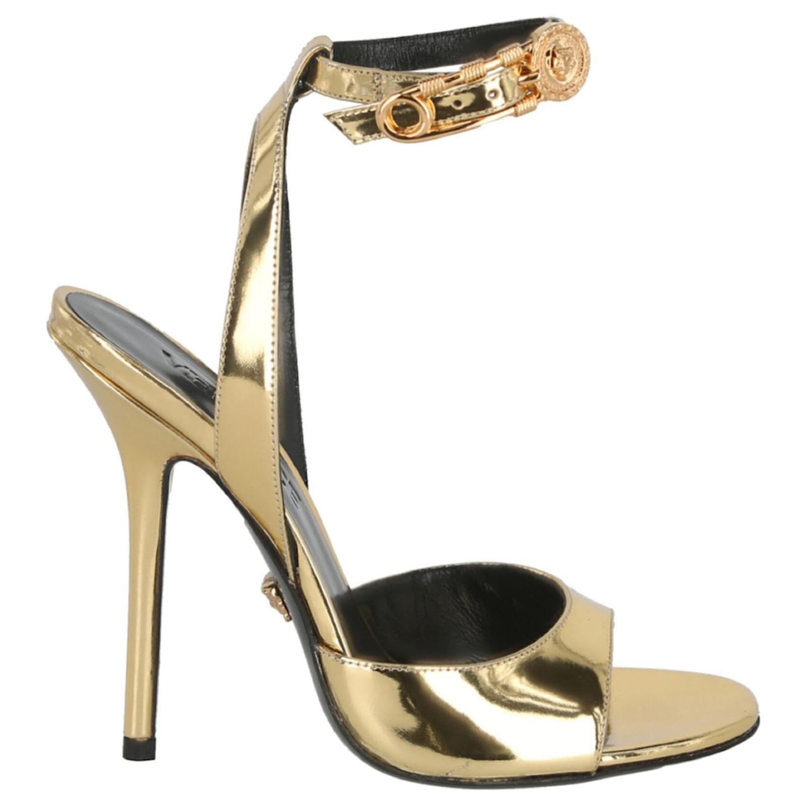 CC HIGH SANDAL GOLDEN CALFSKIN