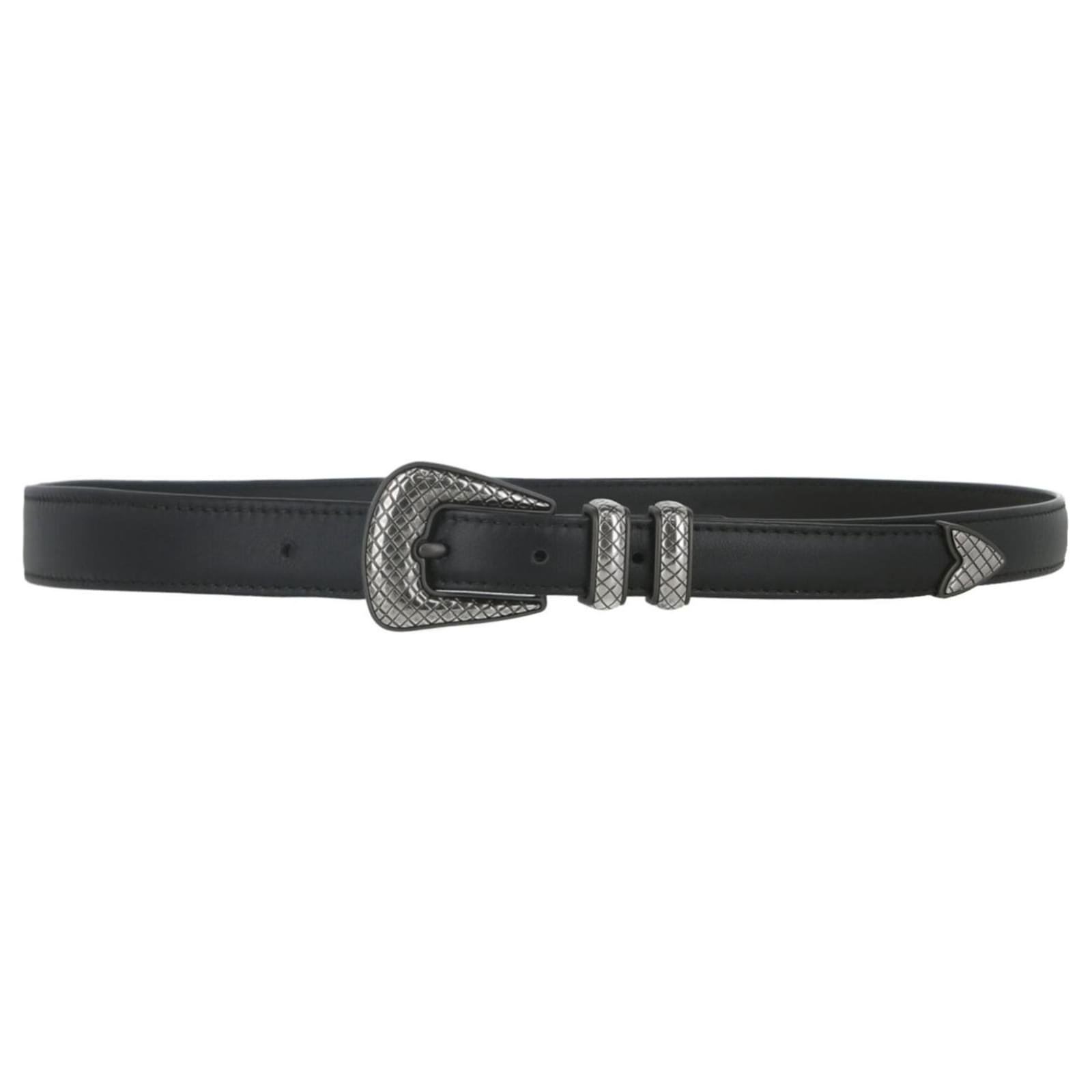 Metal tipped outlet belt