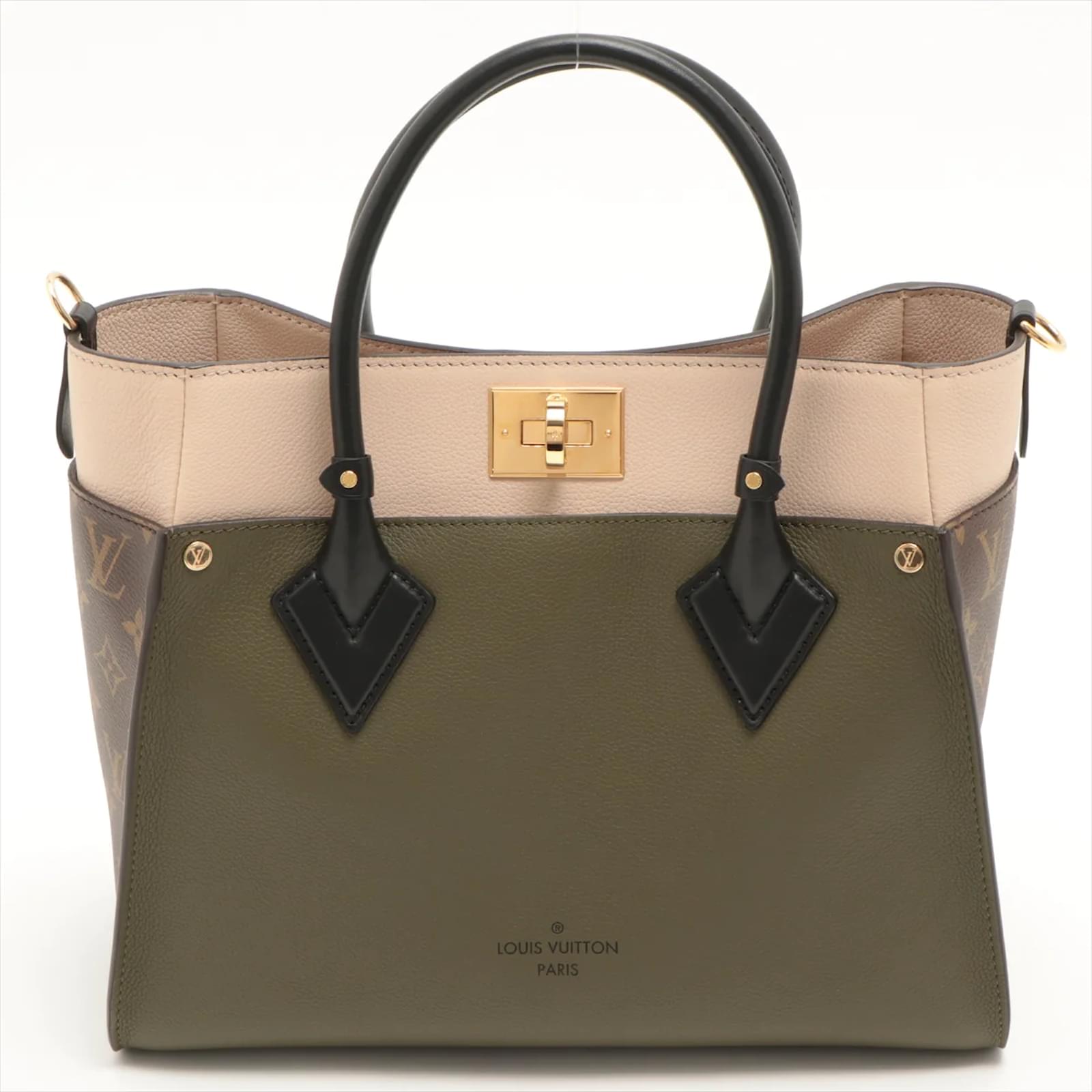 Louis Vuitton: On My Side MM in 2023  Woman bags handbags, High end  handbags, Louis vuitton