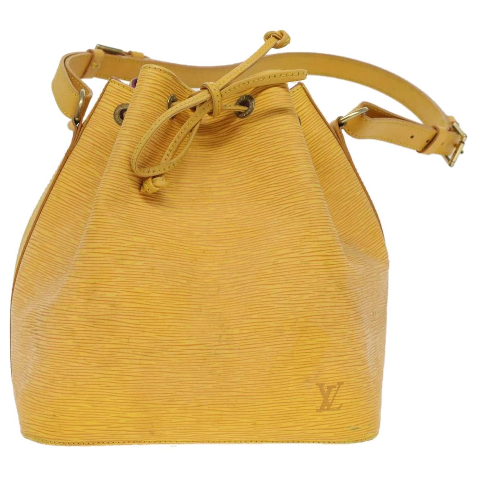 Noe Louis Vuitton Noé Yellow Leather ref.821111 - Joli Closet