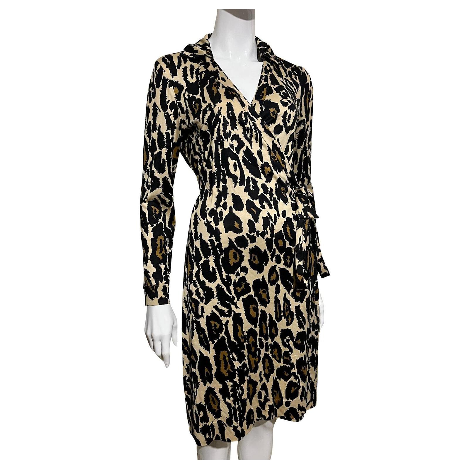 Diane Von Furstenberg DvF New Jeanne Two silk wrap dress Brown