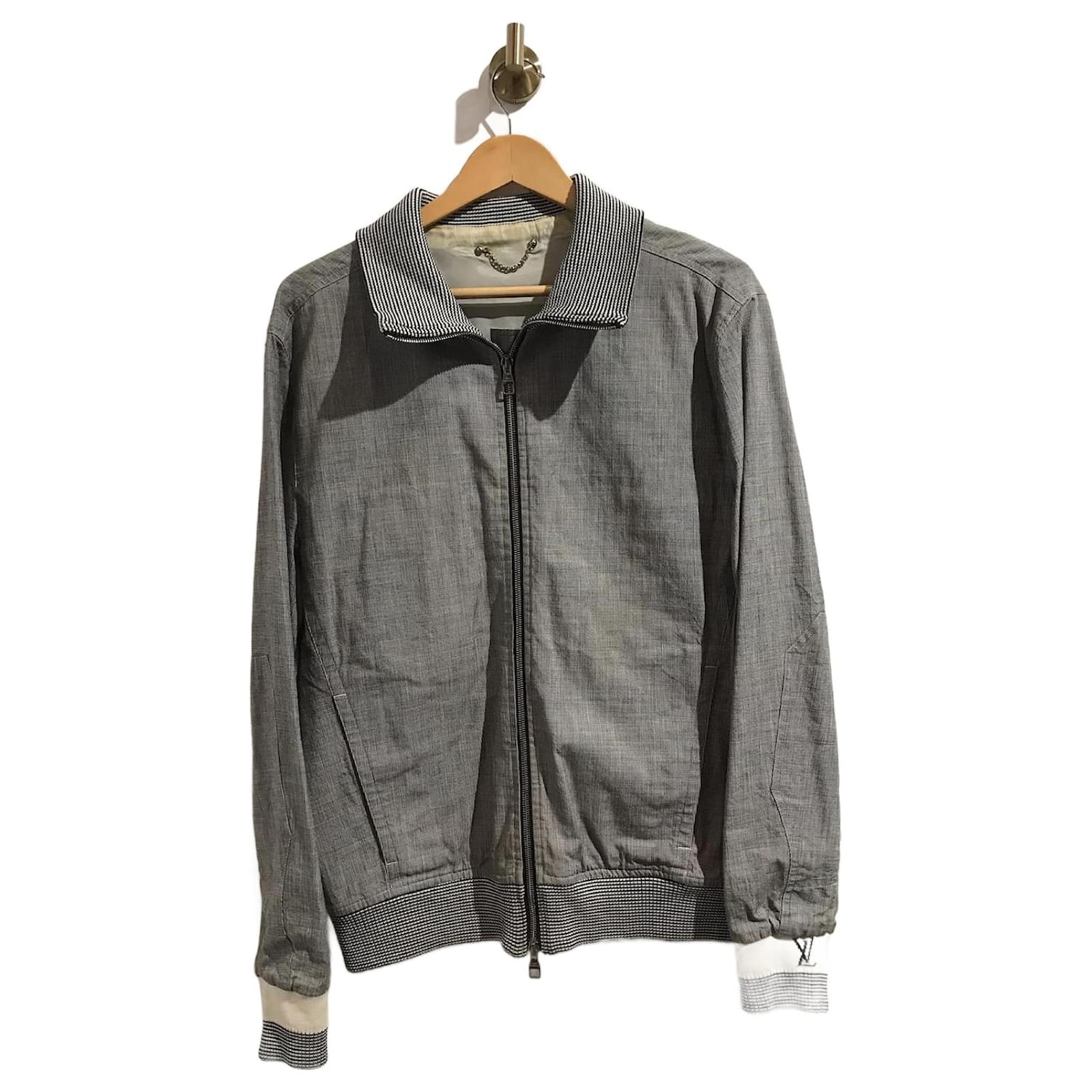 LOUIS VUITTON Jackets T.International S Synthetic Grey ref.826134 - Joli  Closet