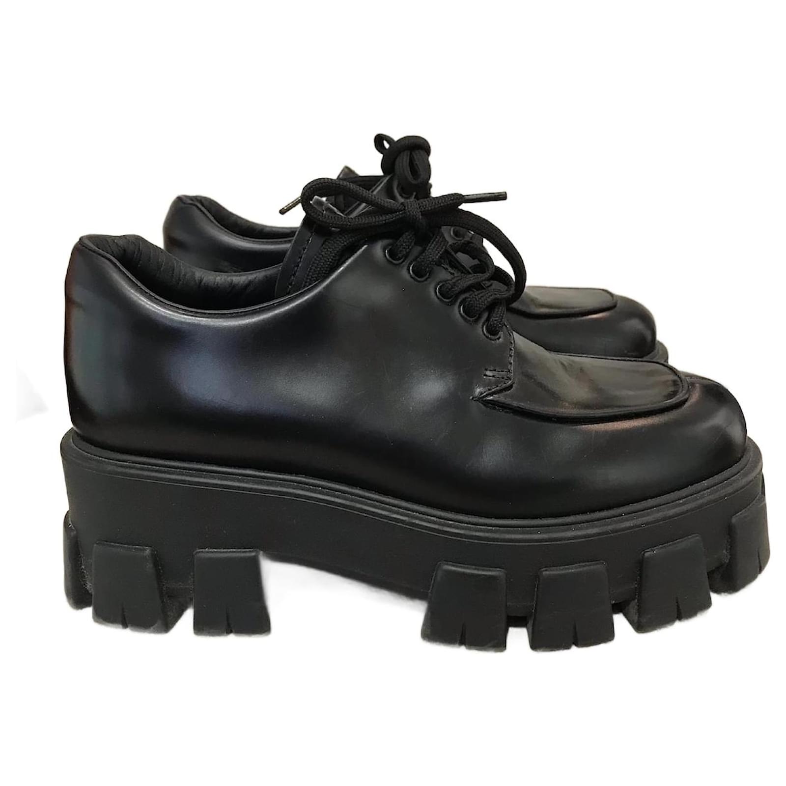 PRADA Lace ups T.eu 37 Leather Black ref.827606 - Joli Closet