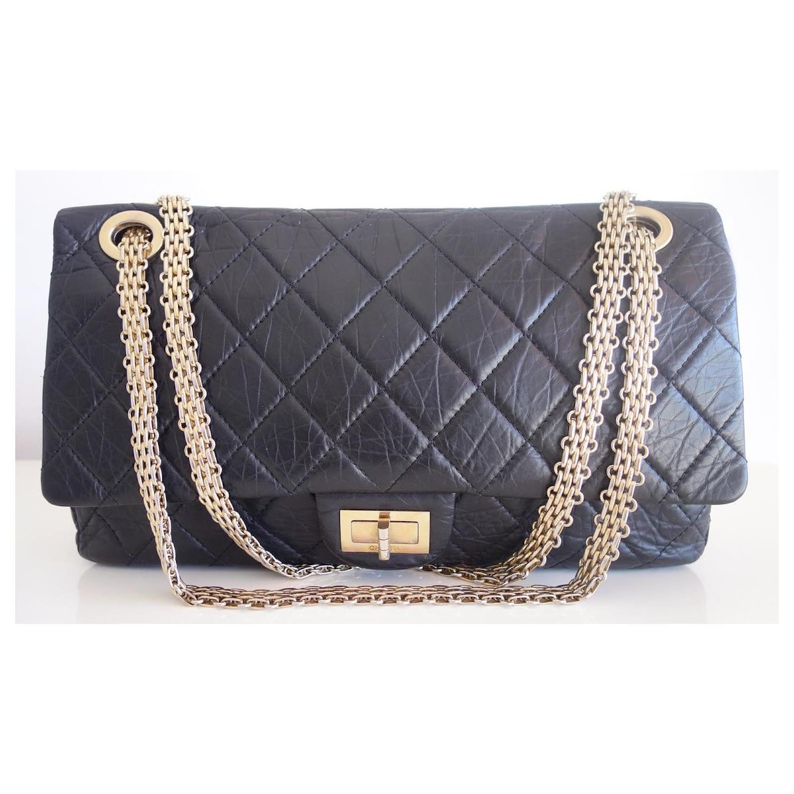 Chanel Bag 2.55 gmt Black Leather ref.830855 - Joli Closet