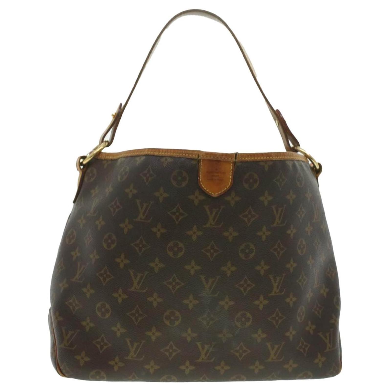 Louis Vuitton Monogram Canvas Bosphore Messenger GM Bag - Yoogi's Closet