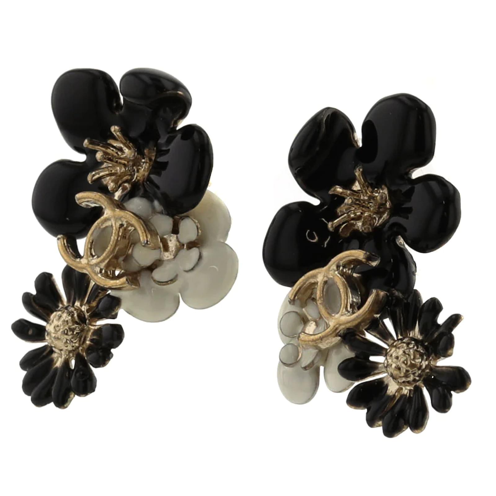 Chanel CC Camellia Flower Earrings Black Metal ref.834453 - Joli Closet