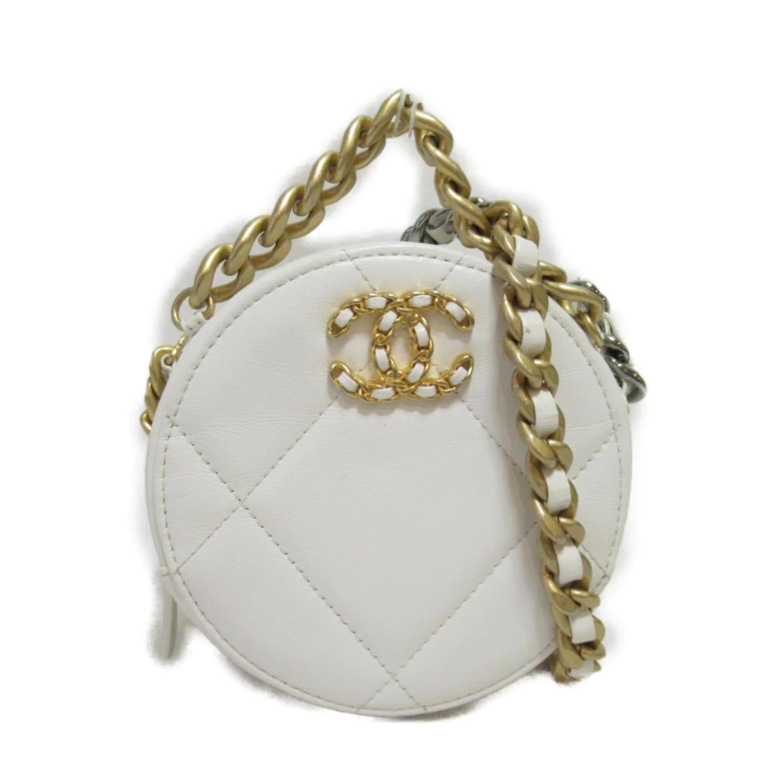 Chanel round 19 Clutch on Chain White Leather Pony-style calfskin