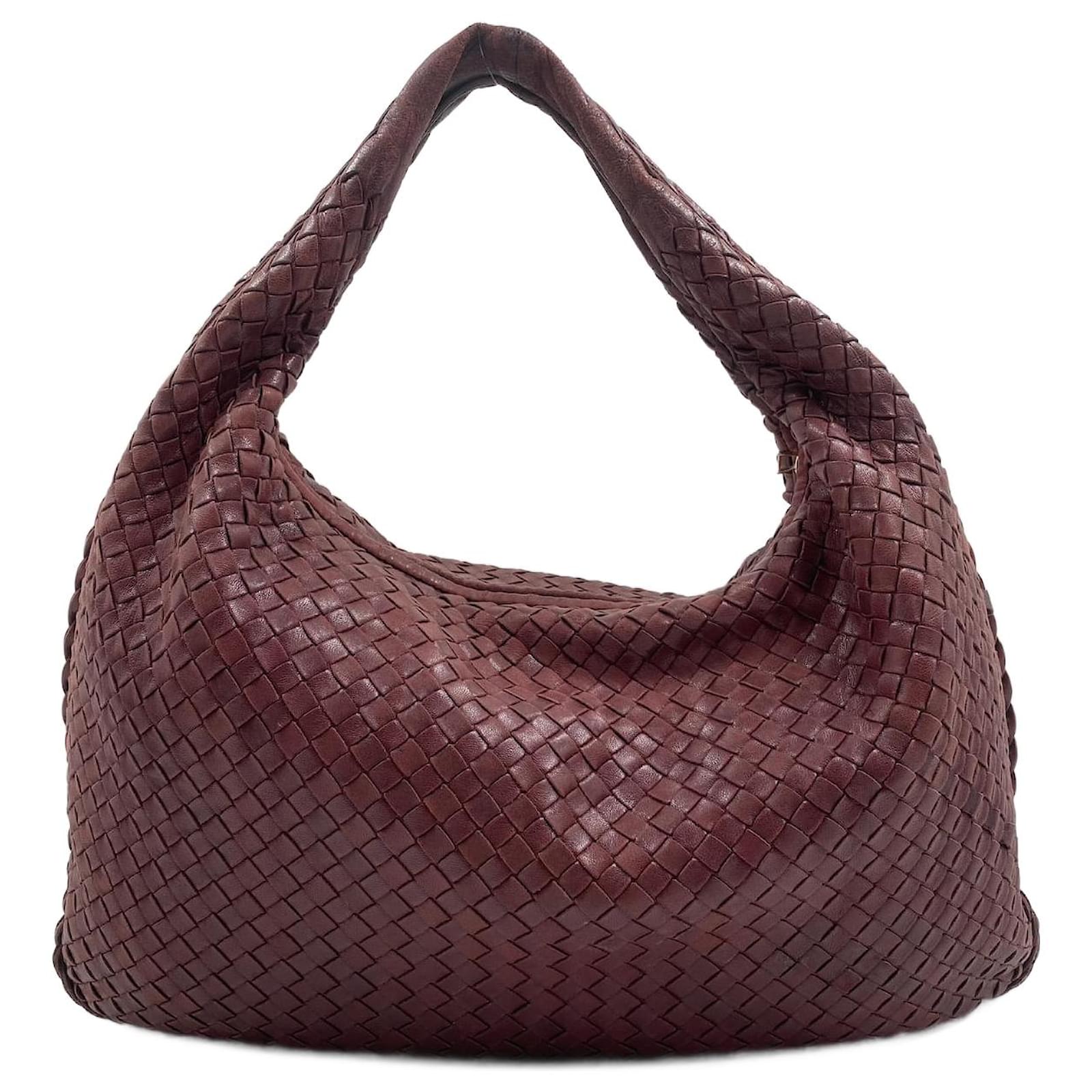 Bottega Veneta Burgundy leather Large Veneta Veneta Dark red ref.836479 ...