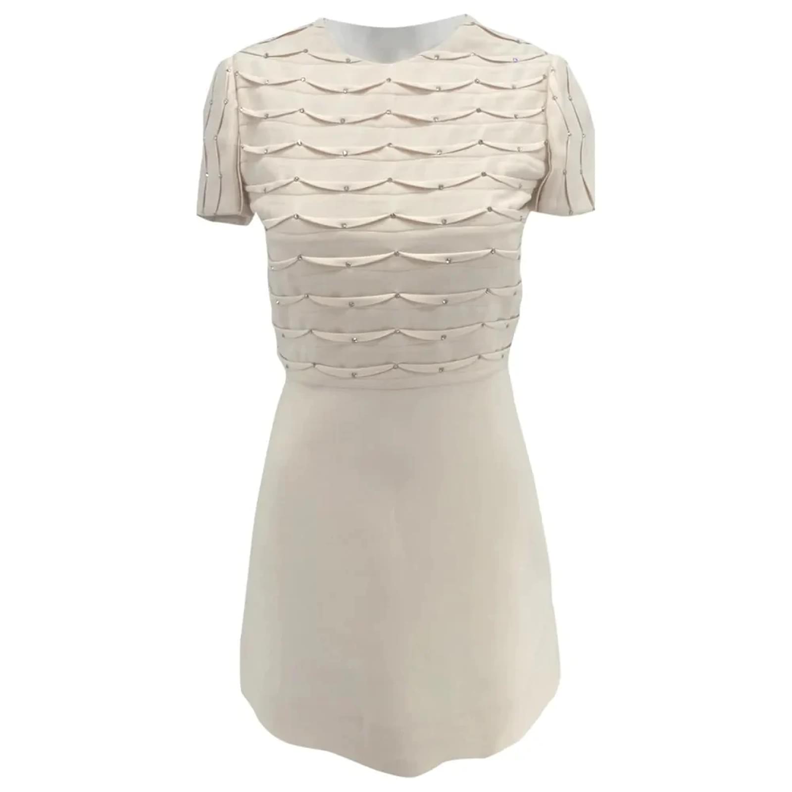 VALENTINO GARAVANI Dresses T.IT 38 silk Beige ref.836882 - Joli Closet