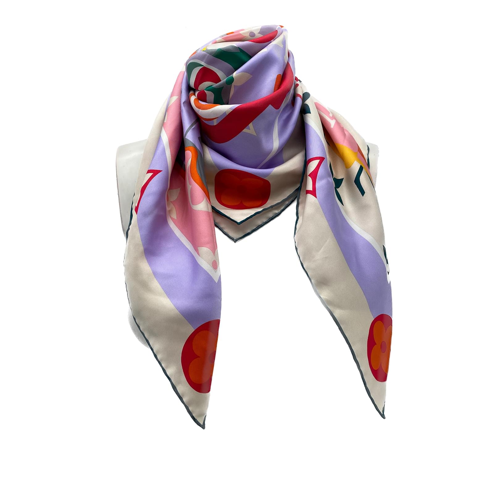 Louis Vuitton Scarves 