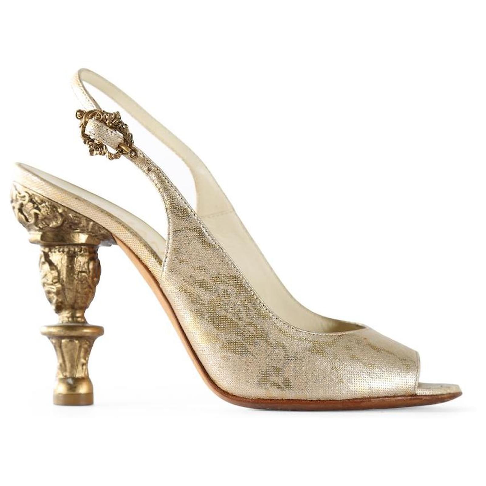 Chanel Gold Leather Open Toe Slingback Baroque Heel Sandals Golden Metallic  ref.839569 - Joli Closet