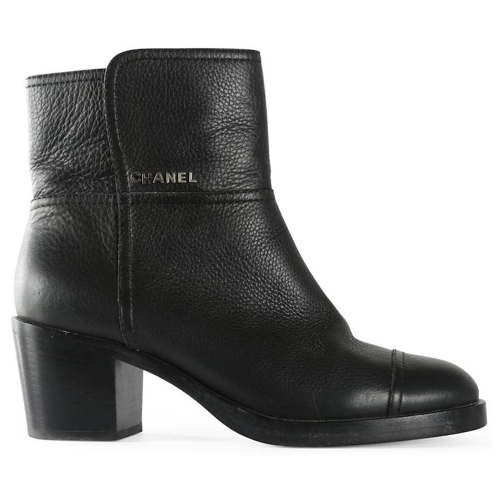 Chanel Black Leather Ladies Preto Ankle Boots ref.839742 Joli Closet