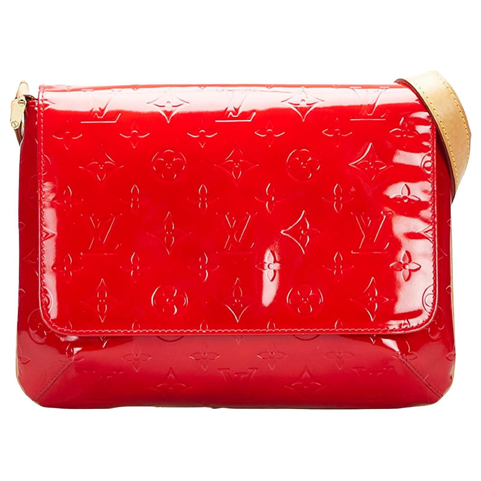 Thompson patent leather handbag Louis Vuitton Red in Patent