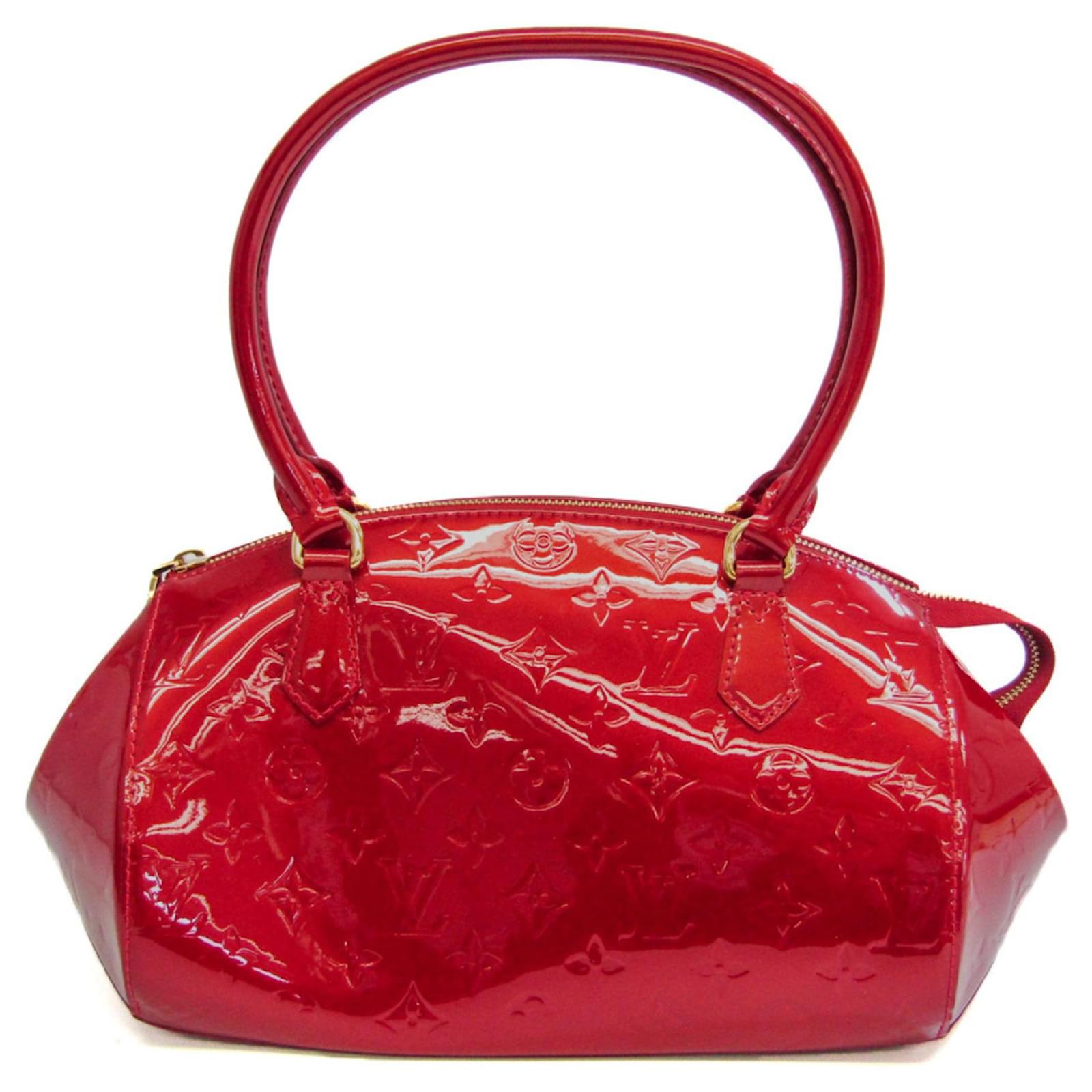 Louis Vuitton Sherwood Epi Belt Bag