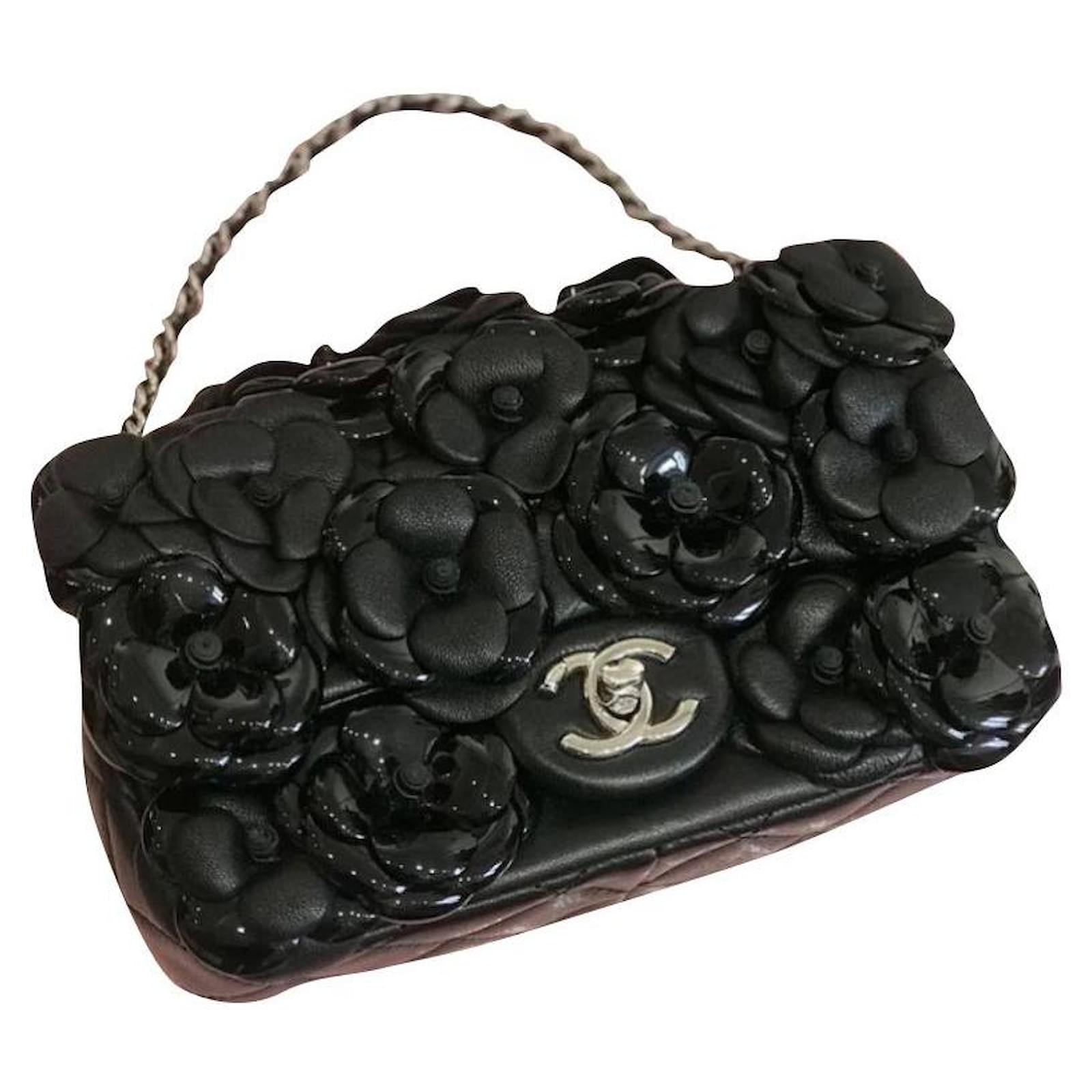 Chanel Timeless Mini Camellia Bag Black Leather ref.848224 - Joli Closet