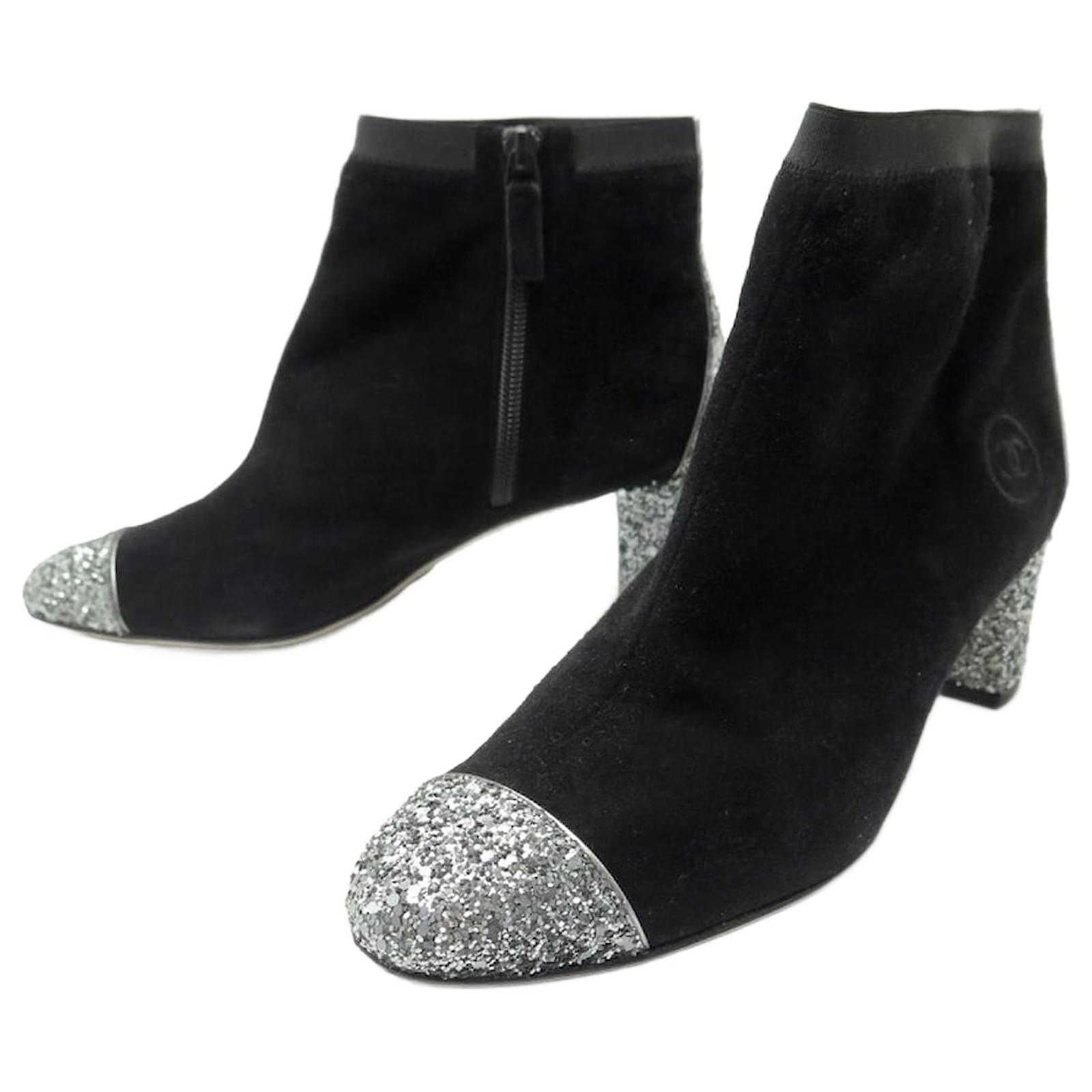 NEW CHANEL BOOTS SHOES LOGO CC SUEDE SEQUINS SILVER 38 NEW BOOTS Black  ref.854995 - Joli Closet