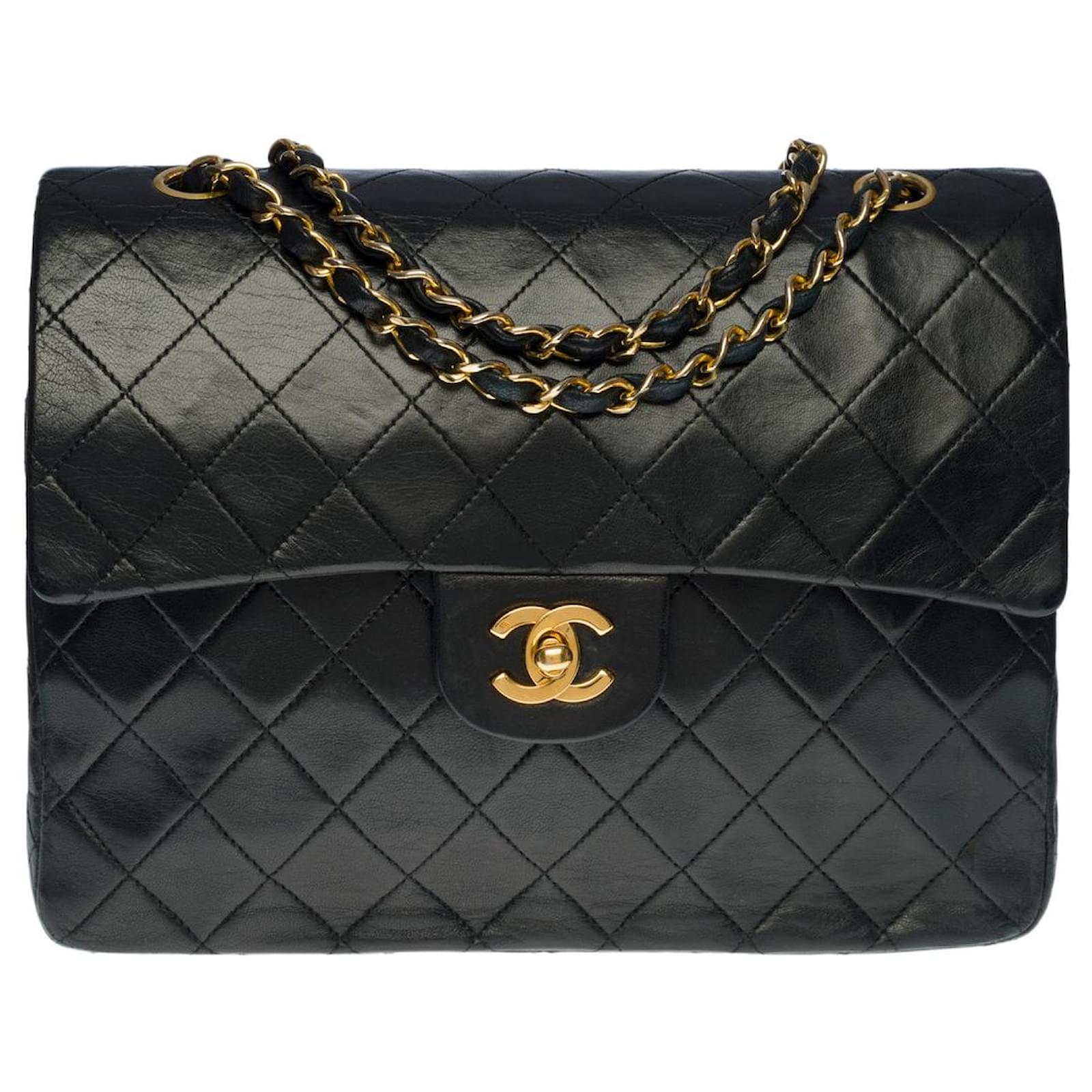 Handbags Chanel Timeless Crossbody bag/CLASSIC Lined Flap in Black Quilted Lamb LEATHER-100536