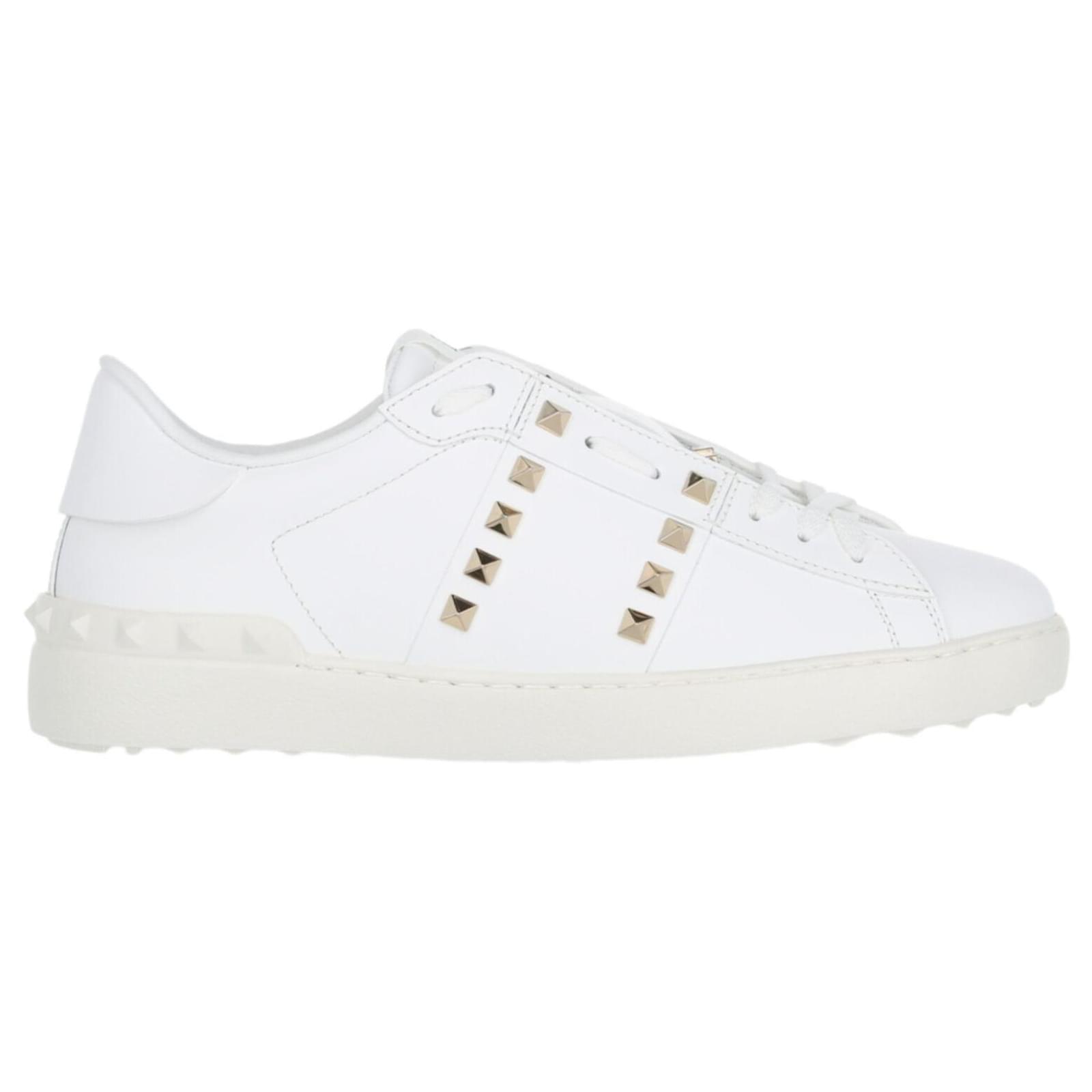 Valentino Garavani Rockstud Untitled Sneaker