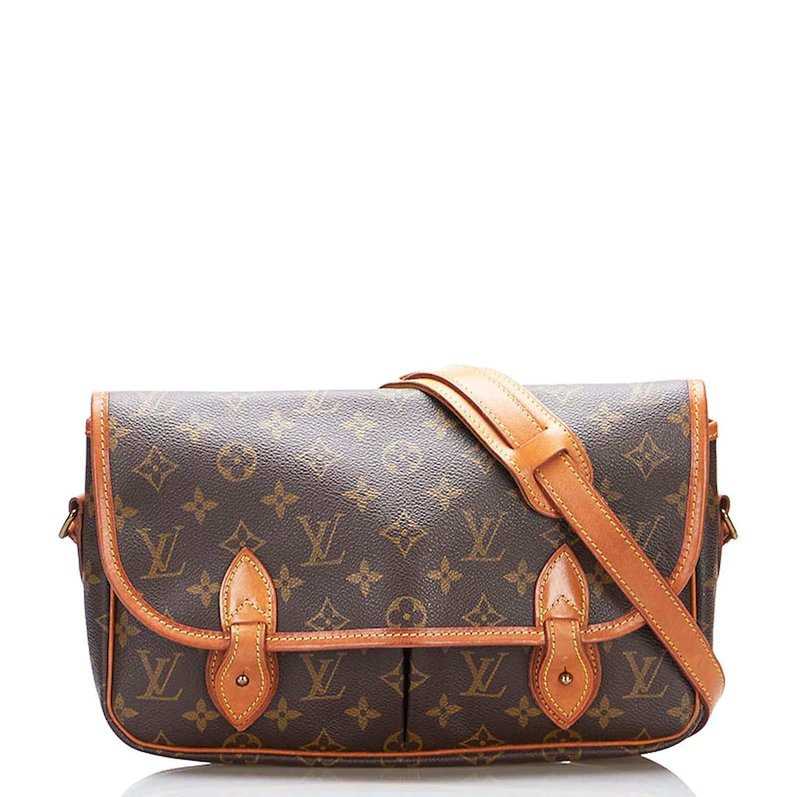 Louis Vuitton Monogram Gibeciere MM M42247 Brown Cloth ref.857928 - Joli  Closet