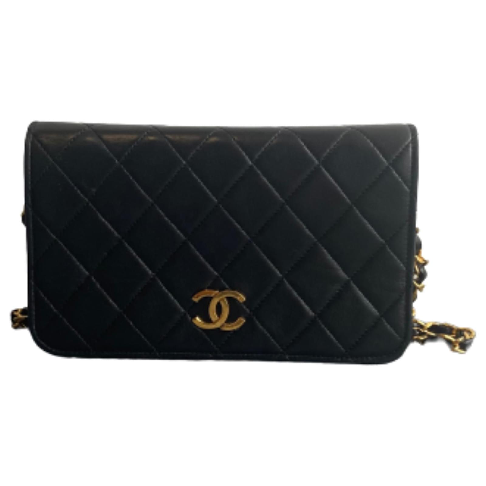 Chanel flap bag Black Leather ref.858301 Joli Closet