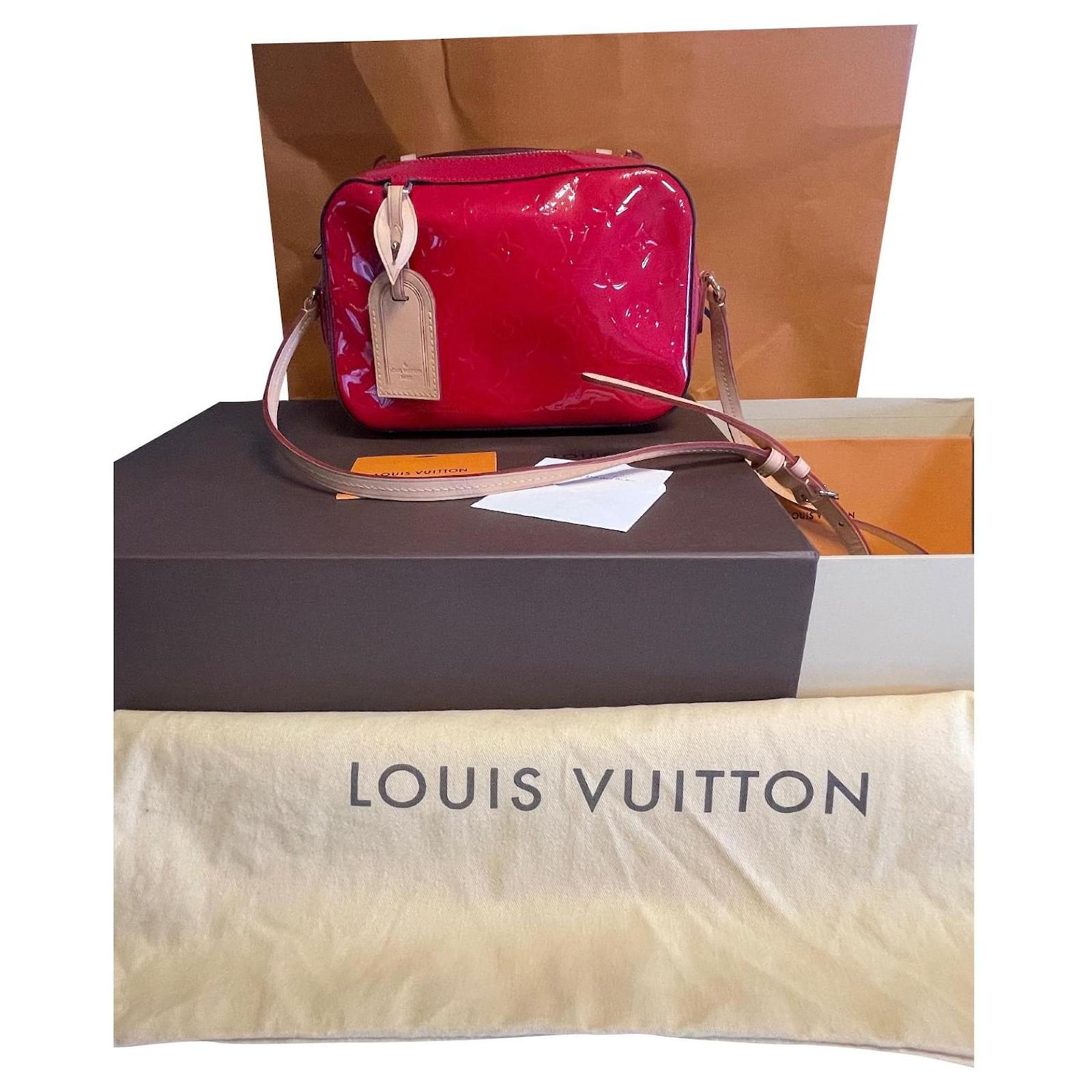 Louis Vuitton Handbags Red Varnish ref.858551 - Joli Closet