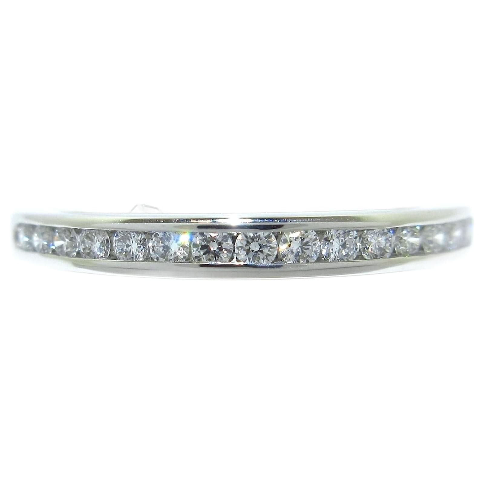 TIFFANY & CO. Novo Half Circle Silvery Platinum ref.858882 - Joli Closet