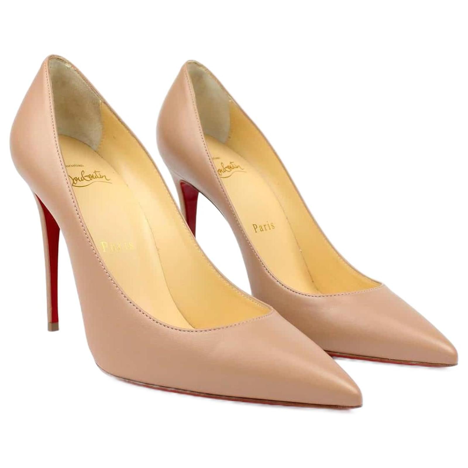 Christian Louboutin ベージュ 36.5 ヌーディ　デコルテ Christian Louboutin ベージュ 36.5 ヌーディ デコルテ
