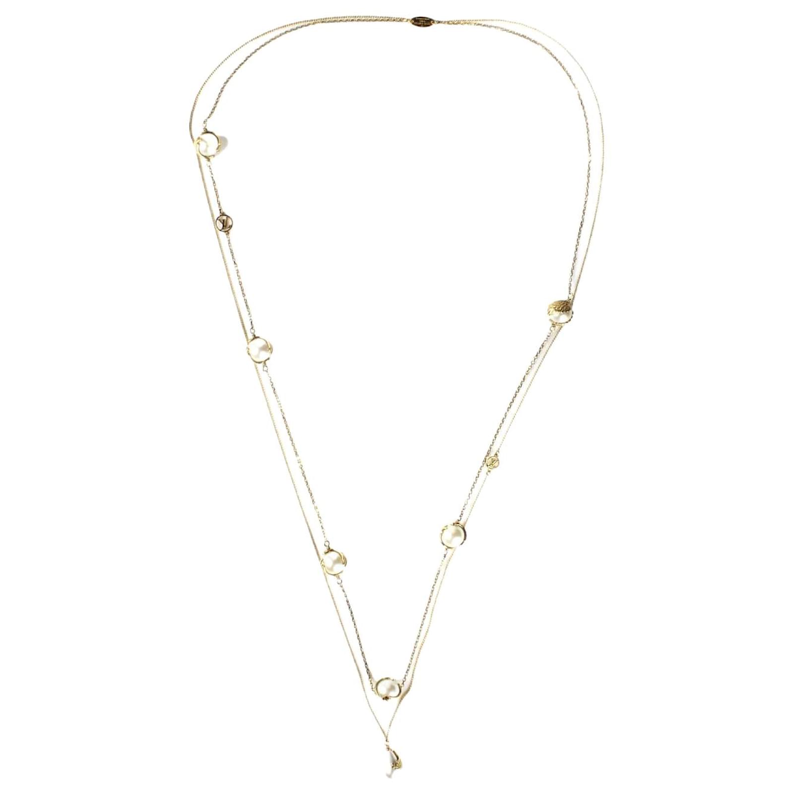 Long Louis Vuitton necklace