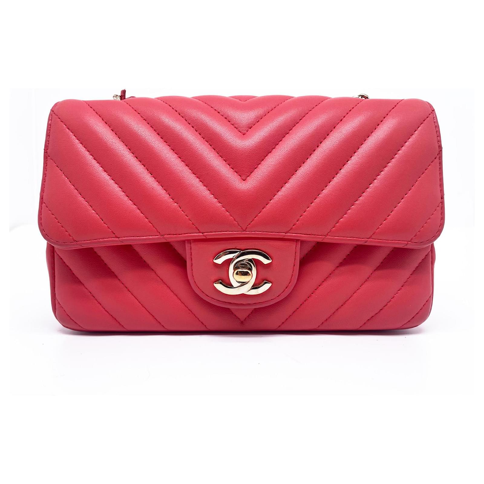 Chanel mini Timeless chevron lambskin bag Coral ref.863351 - Joli Closet