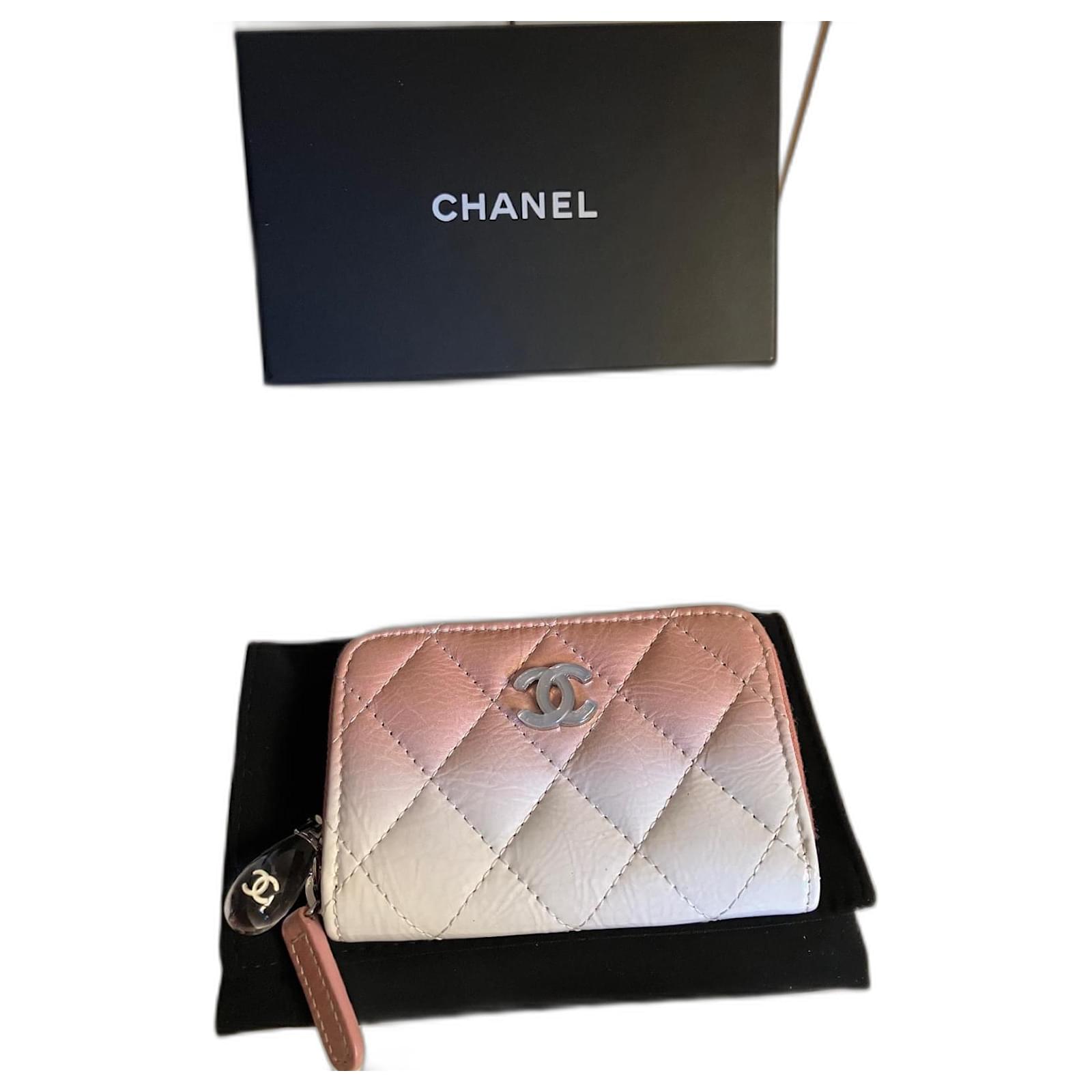 Chanel Purses, wallets, cases Multiple colors Leather ref.864722