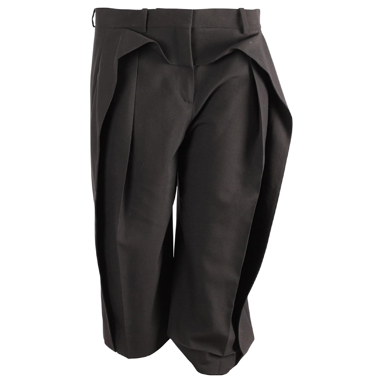 Balenciaga Pleated Wide Culotte Pants in Black Polyester ref