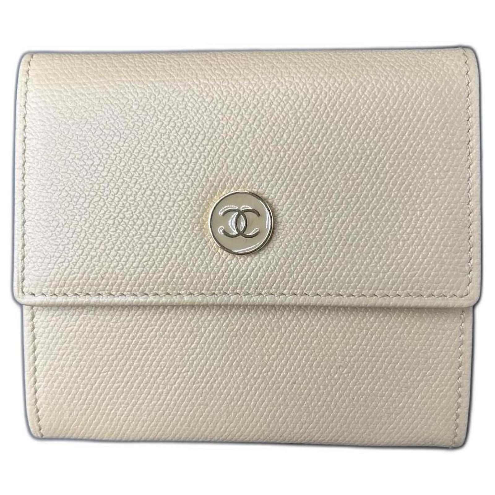 Chanel wallet Beige Leather ref.873799 - Joli Closet