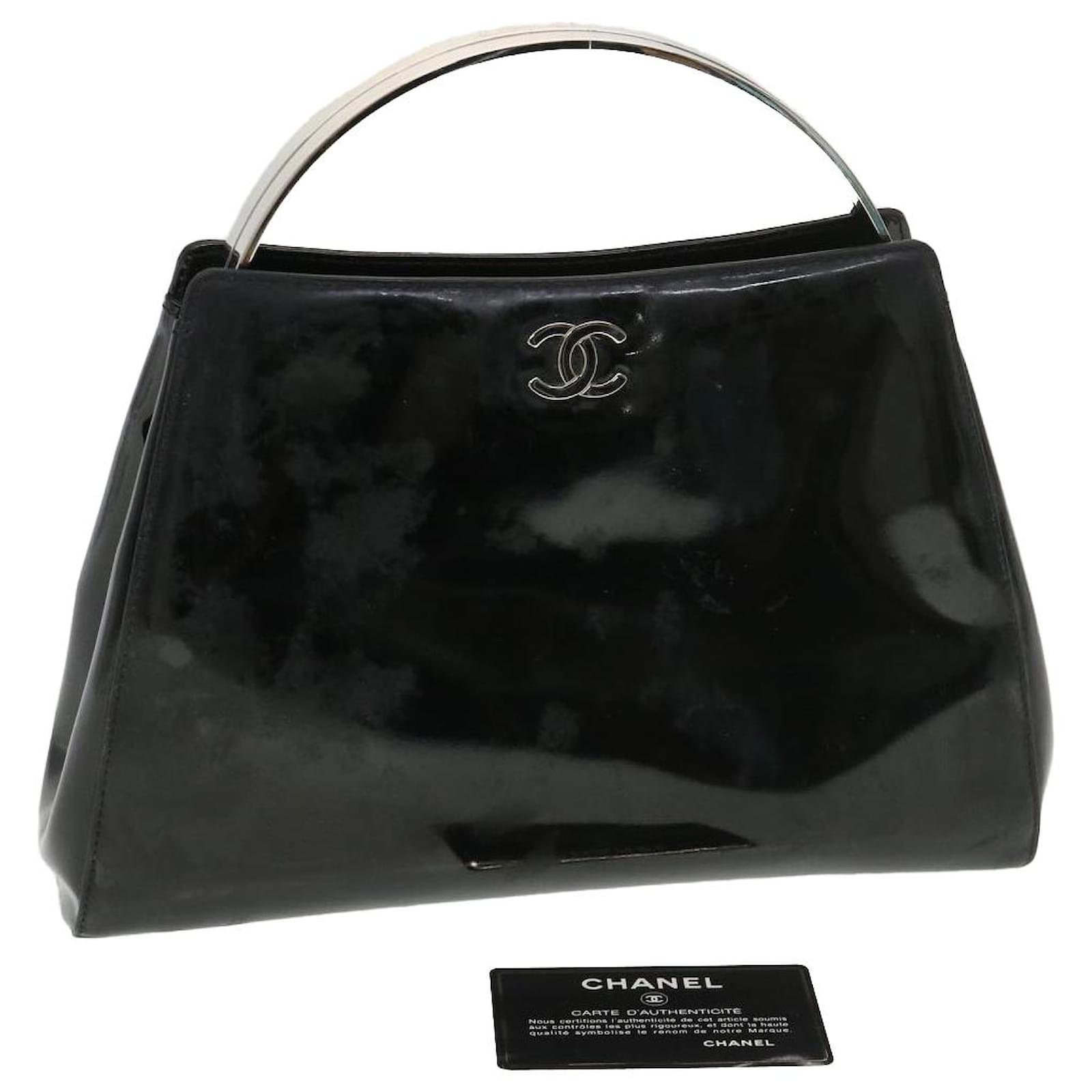 Chanel Matelasse Chain Shoulder Bag Enamel Black CC Auth Bs4141