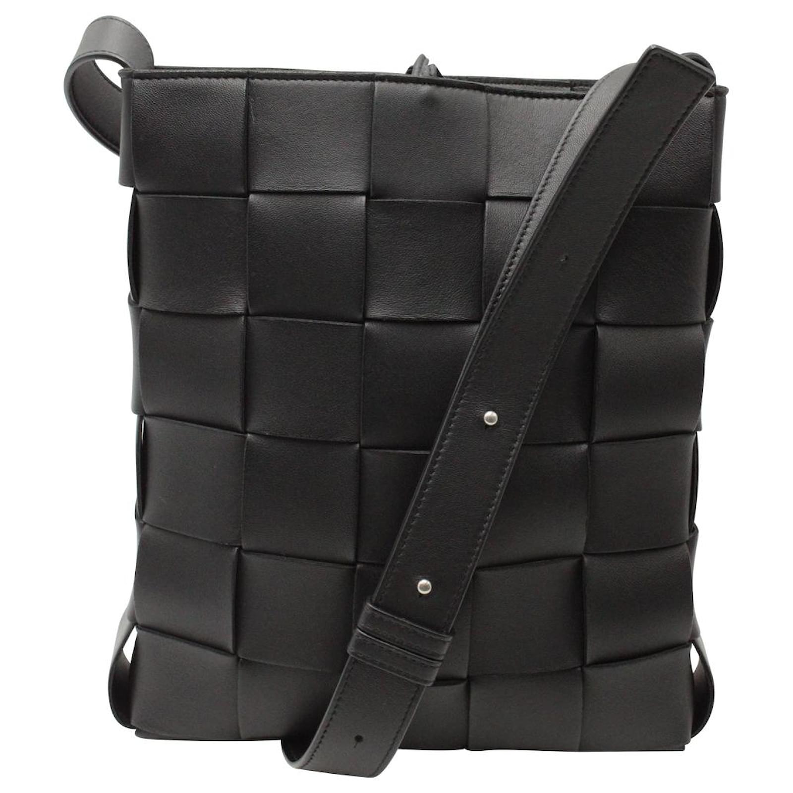 Bottega Veneta Cassette Sling Bag - Black - Man - Buffalo Skin