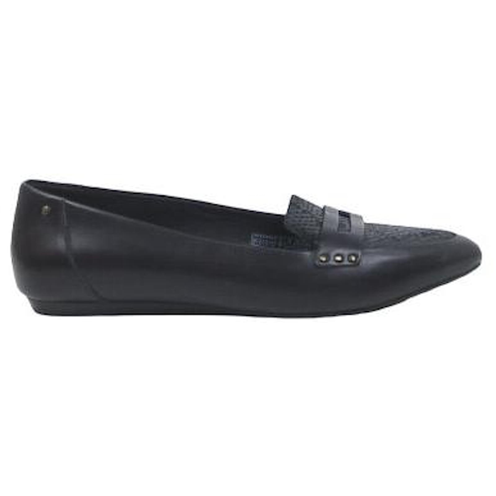 Ugg best sale loafers black