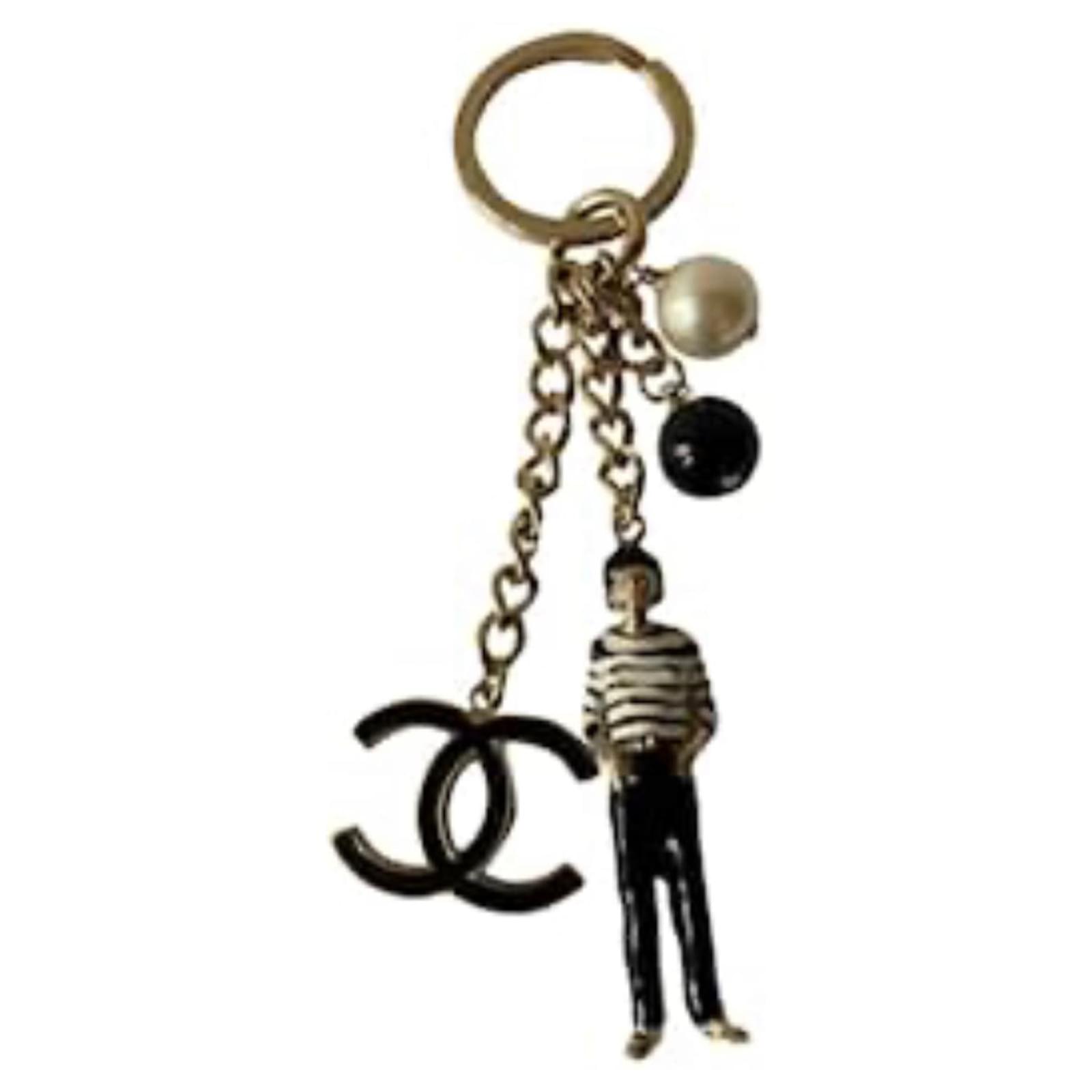 Chanel Bag charms Black Metal ref.880586 - Joli Closet