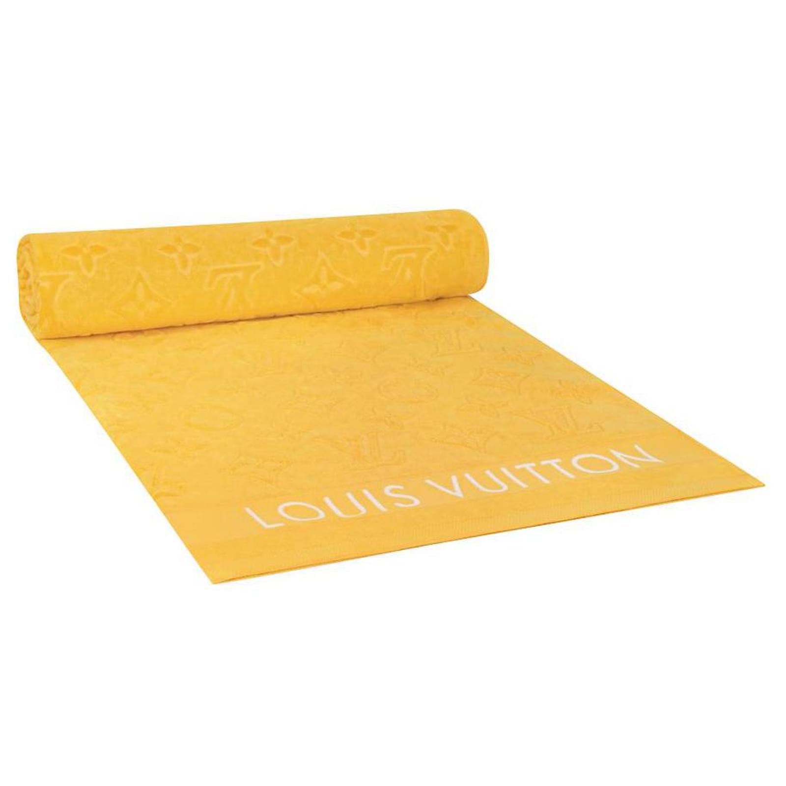 Louis Vuitton® Reykjavik Scarf Yellow. Size in 2023