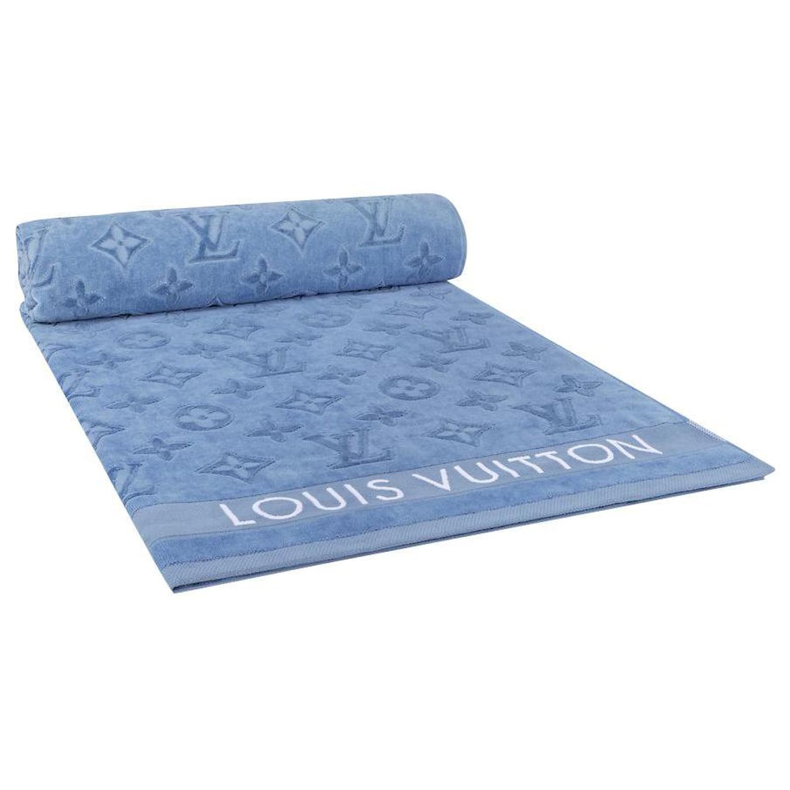 Louis Vuitton LV beach towel new Blue Cotton ref.292281 - Joli Closet