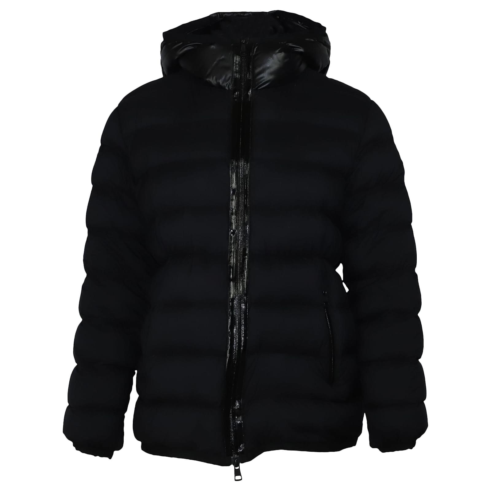 Moncler Puffer Jacket in Black Nylon Polyamide ref.885491 - Joli Closet