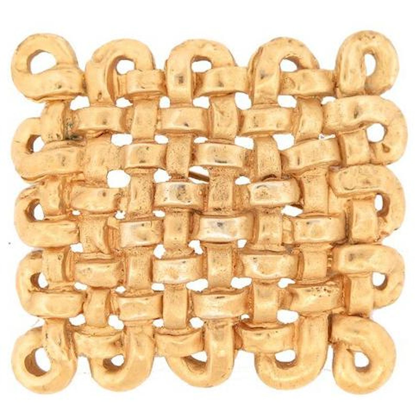 Other jewelry BALENCIAGA MESH BROOCH IN GOLDEN METAL 26.1 GOLDEN ref.888271 - Joli Closet