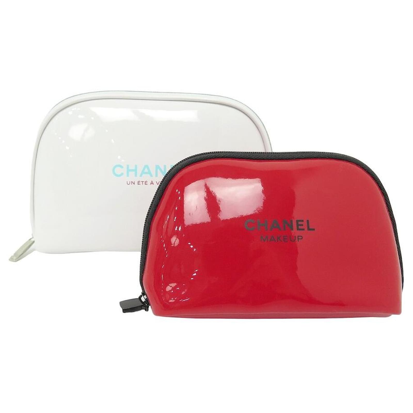 Clutch bags Chanel LOT 2 CHANEL KITS A SUMMER IN VENICE AND MAKE UP PATENT LEATHER RED White POUCH