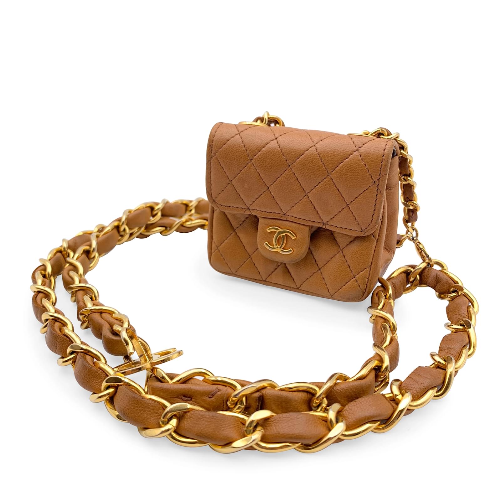 Chanel Vintage Beige Leather Gold Chain Micro Classic Flap Belt Bag  ref.815582 - Joli Closet
