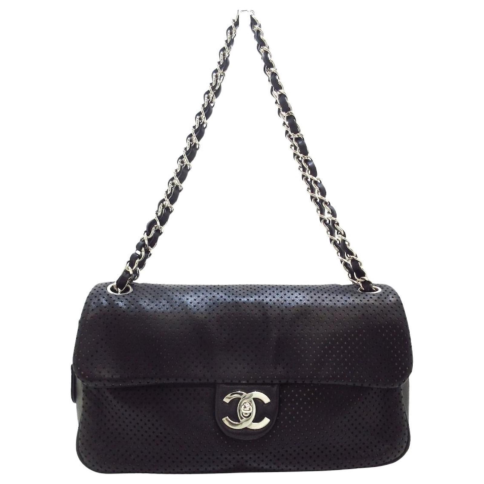 Timeless Chanel flap bag Black Leather ref.893164 - Joli Closet