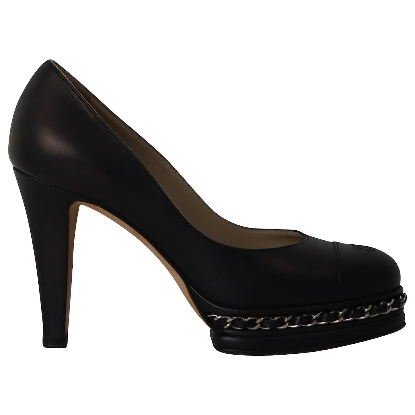 Chanel Beige/Black Leather CC Cap Toe Slingback Pumps Size 37.5 Chanel