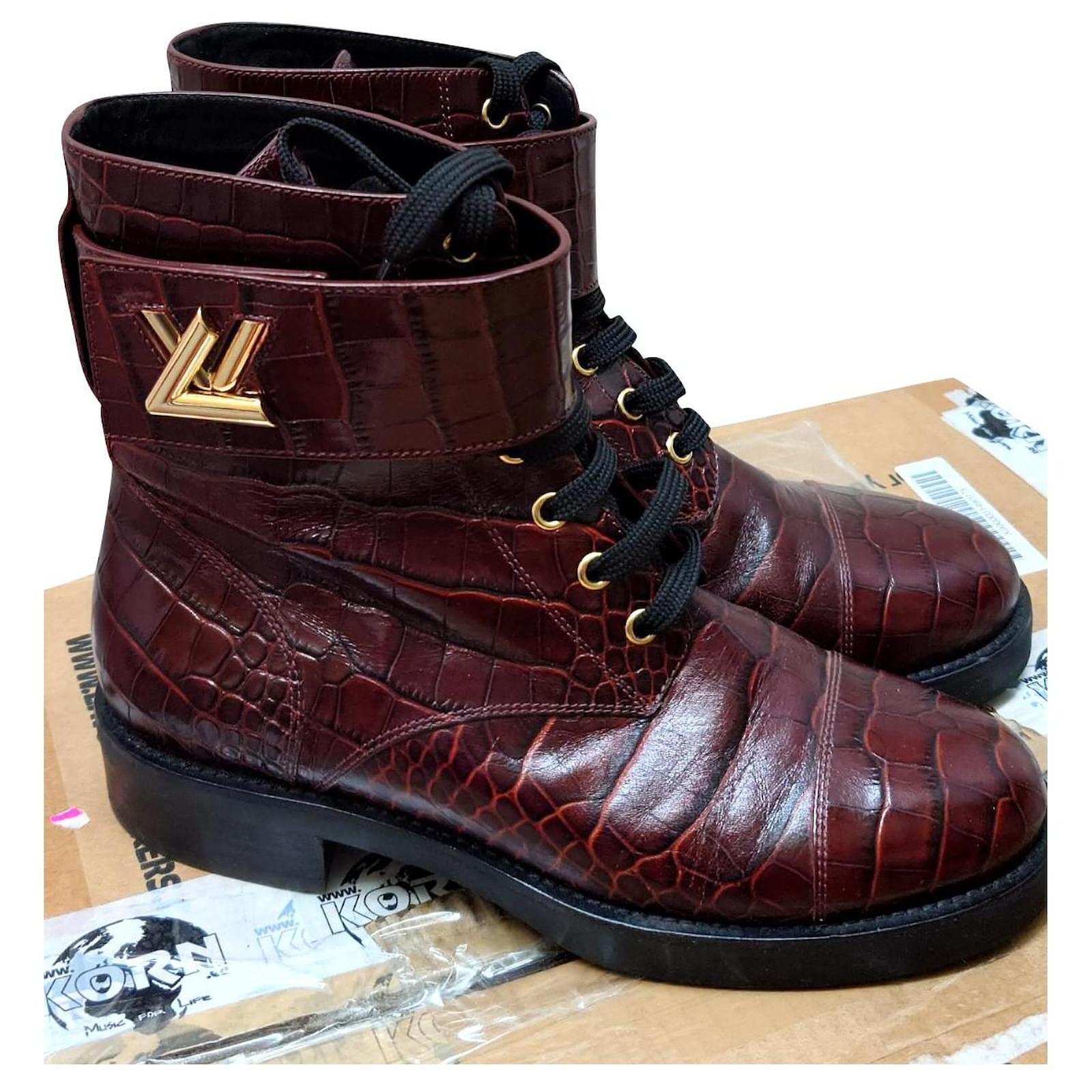 Louis Vuitton Louis Vuittton Wonderland Burgundy Red Leather Boot 38.5 Dark  red ref.893643 - Joli Closet
